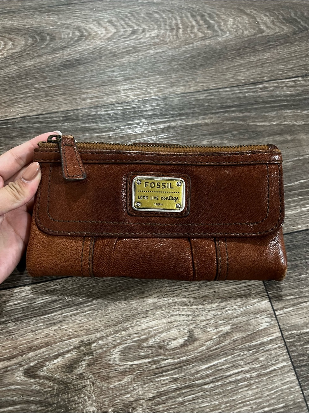 Fossil Emory Espresso Brown Vintage Leather Zip Wallet Clutch